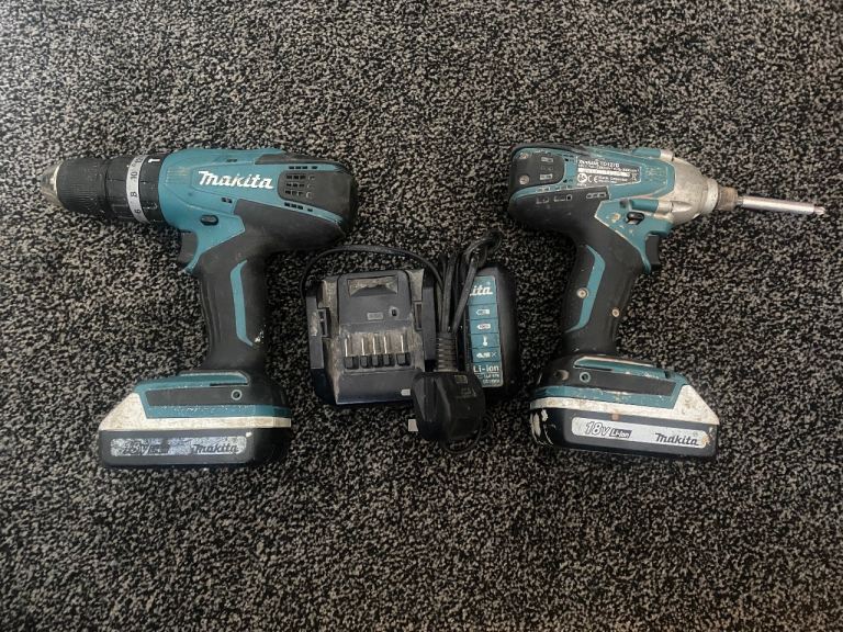 Makita Drill and Impact Driver Set with Charger