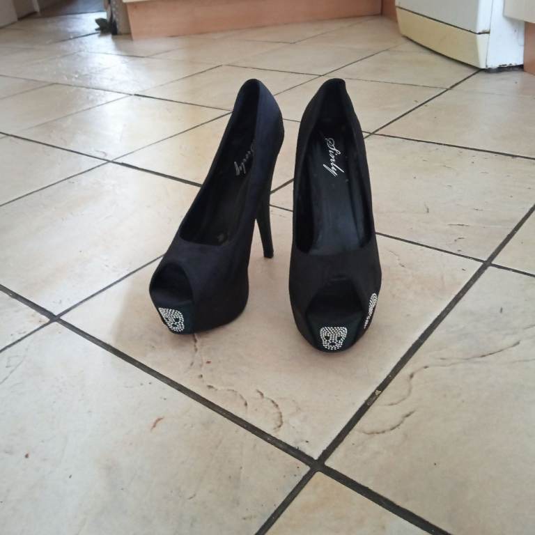 Halloween party heels