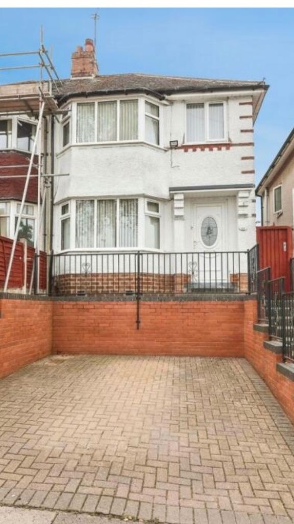 Stunning 3 bedroom house (B29) area