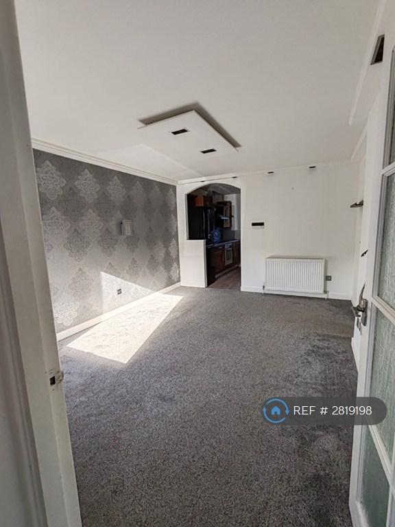 2 bedroom flat in Towers Court, Falkirk, FK2 (2 bed) (#2819198)