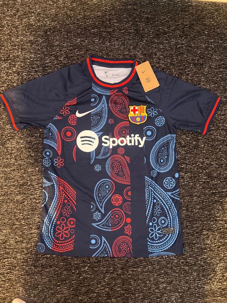 Barcelona football jersey shirt messi 10 size s