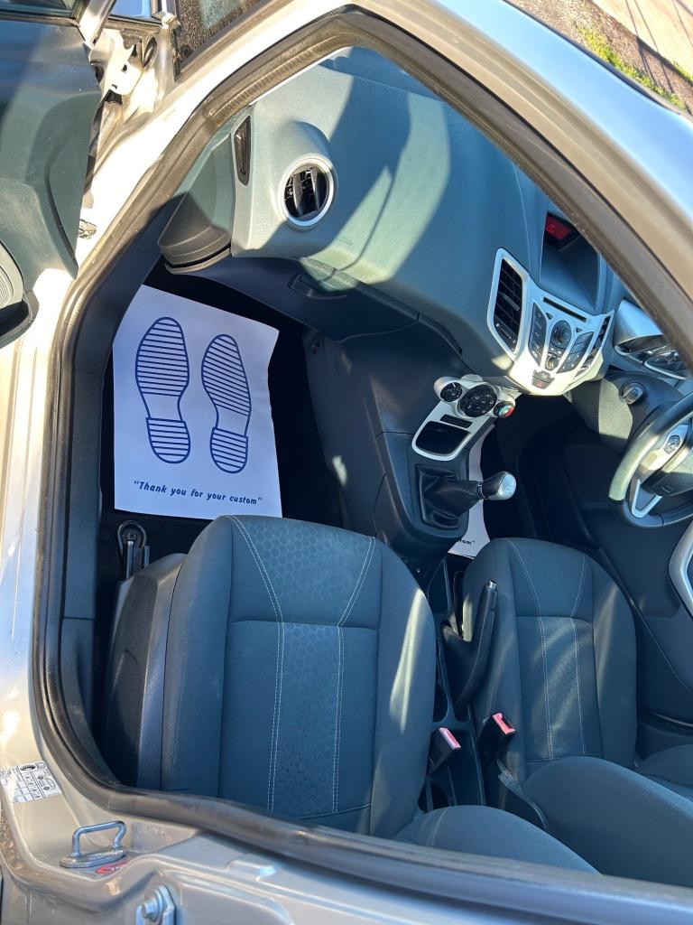 2009 Ford Fiesta 1.4 Zetec 5dr HATCHBACK Petrol Manual