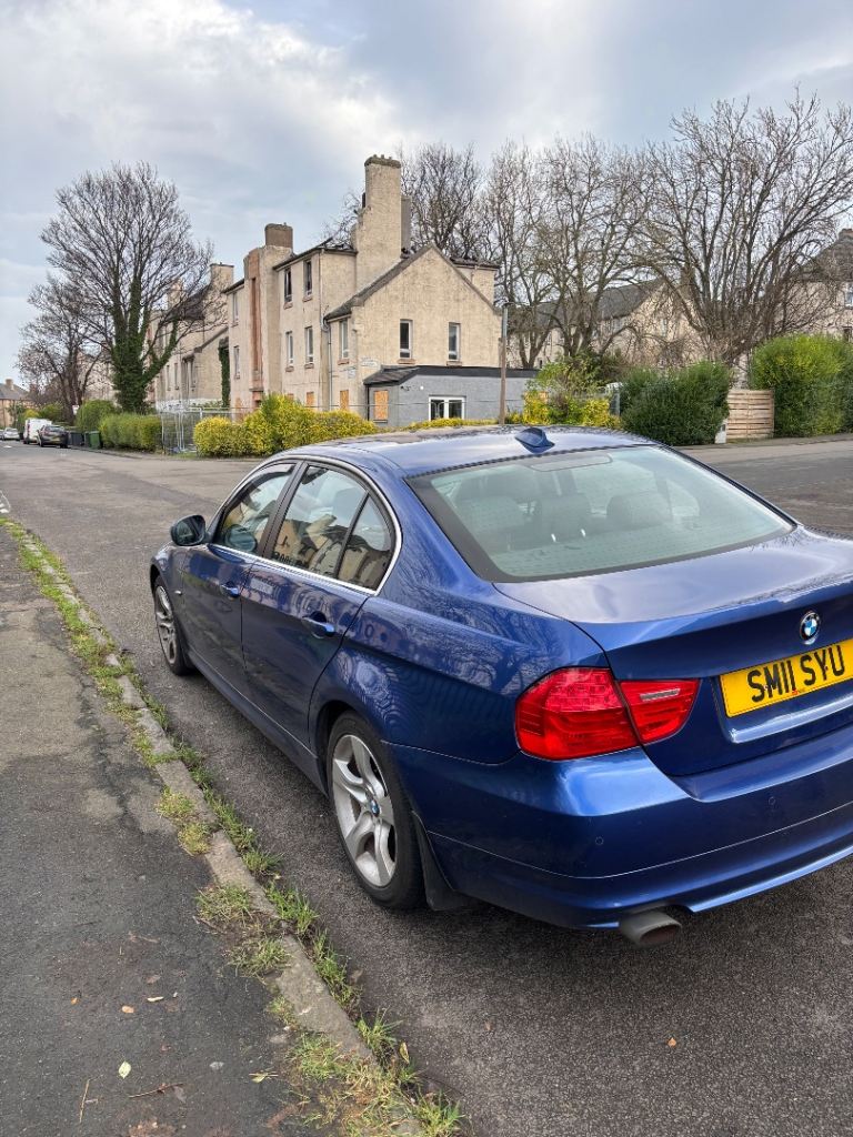 BMW, 3 SERIES, Saloon, 2011, Manual, 1995 (cc), 4 doors
