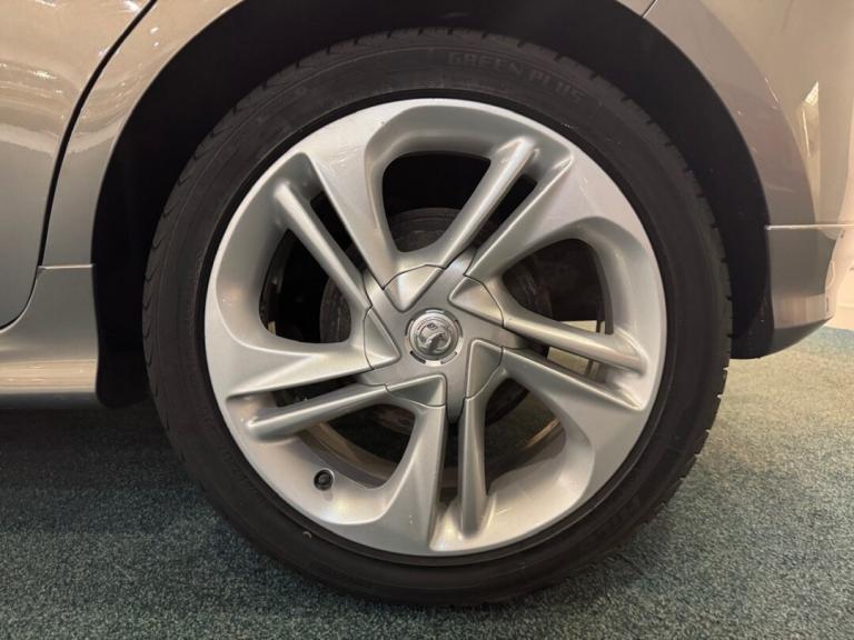 2015 Vauxhall Corsa 1.4 SRi Vx-line 5dr HATCHBACK PETROL Manual