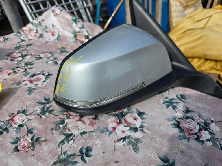 BMW 1 SERIES F20 5 DOOR WING  MIRROR 5 PIN DRIVER SIDE POWER FOLD SILVER Breaking Parts