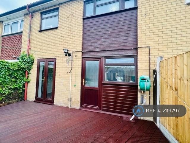 3 bedroom house in Long Lynderswood, Basildon, SS15 (3 bed) (#2119797)