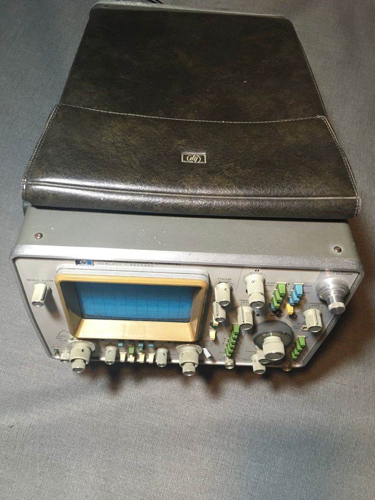 Hewlett Packard dual oscilloscope