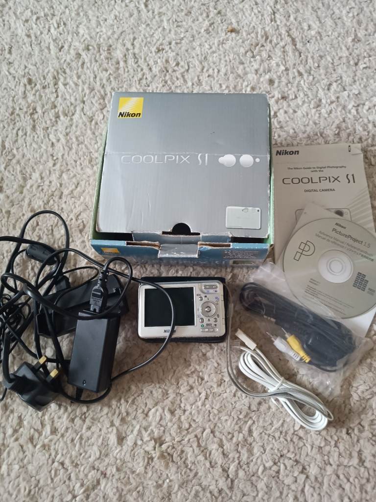 NIKON COOLPIX S1 DIGITAL CAMERA