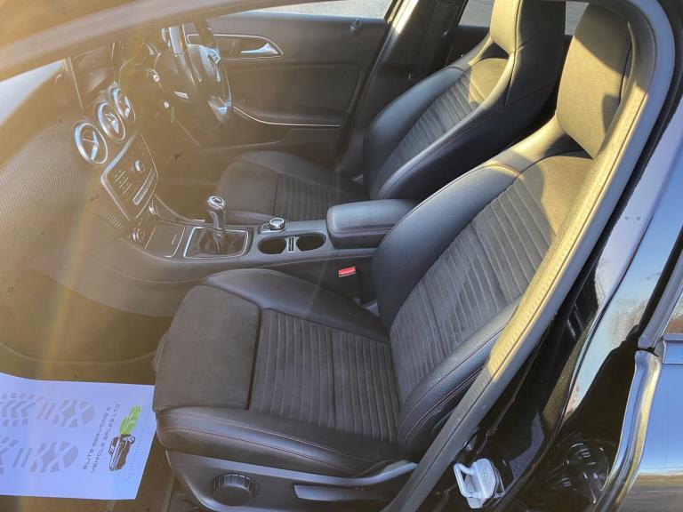 MERCEDES-BENZ A CLASS 1.5 A180d AMG Line 2017