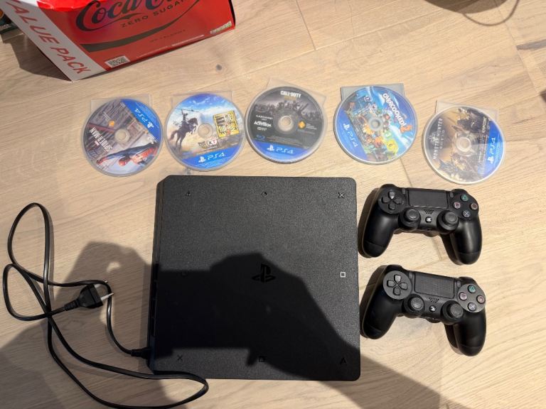 PS4 Console(500G) with Two Controllers and 5 Games