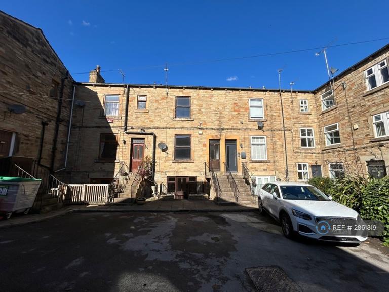 2 bedroom house in Grove Square, Cleckheaton, BD19 (2 bed) (#2861819)