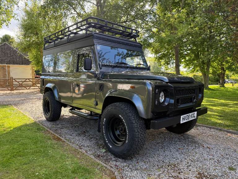 Defender 110 TDCi Pop top Camper Conversion