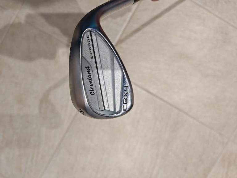 Cleveland CBX4 hardly used 48' men's rh Zipcore wedge, spinner shaft