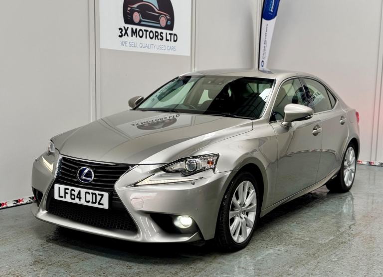 2015 Lexus IS 2.5 300h Executive Edition E-CVT Euro 5 (s/s) 4dr SALOON Petrol/Electric Hybrid Aut...