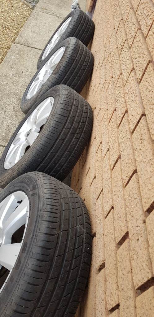 Aluminium wheels and tyres