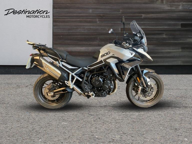 2024 Triumph Tiger 900 GT STANDARD TWIN COLOUR Petrol black 6 Speed
