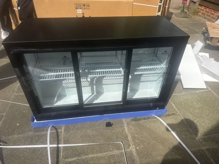 Commercial under counter bar fridge cafe shop restaurant takeaway 
