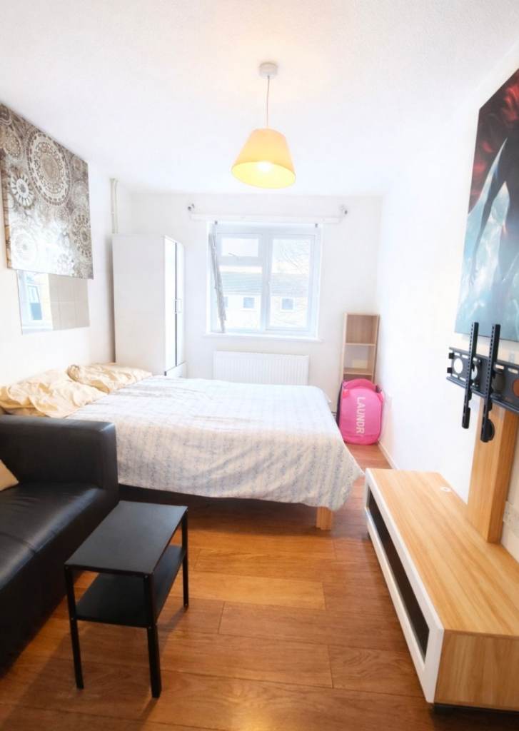 🏡 Bright Double Room to Rent - 8ls Included – SIDCUP DA14 - Great Transport Links