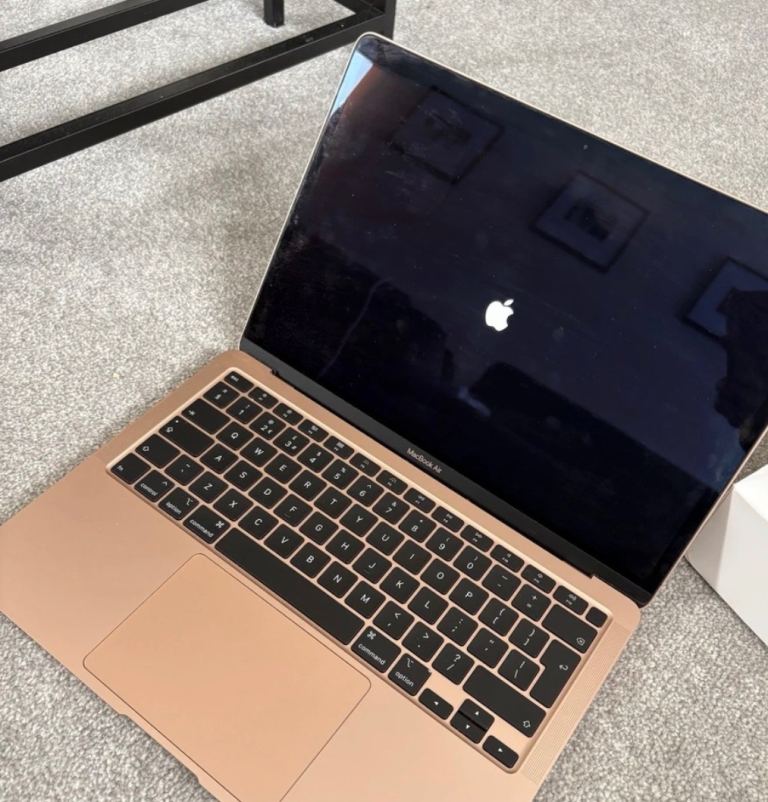 Apple MacBook Air Retina 13-inch (2020) Intel model