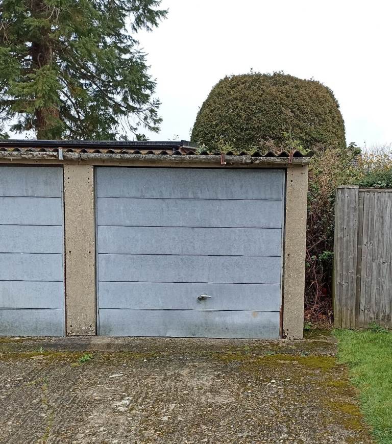 Secure garage to rent Canterbury CT2 - 7 mins West Station