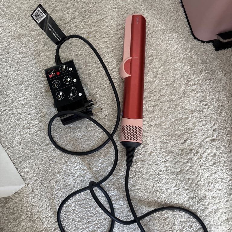 Dyson airstrait strawberry bronze and blush pink 