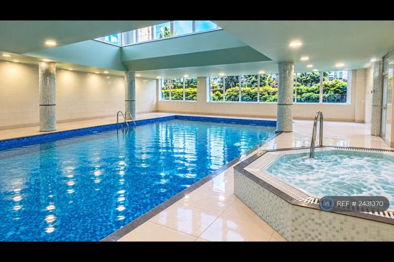 2 bedroom flat in St Davids Square, London, E14 (2 bed) (#2431370)