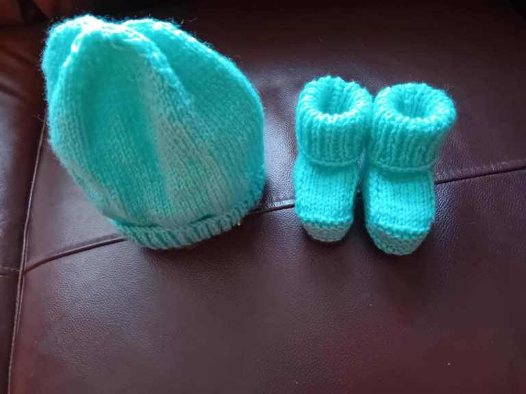 new knitted beanie hat and booties