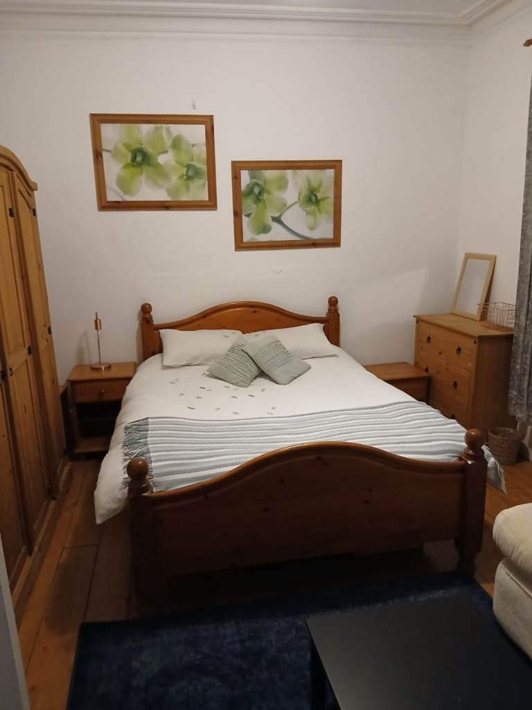 Very Large Double Room, close to City Center