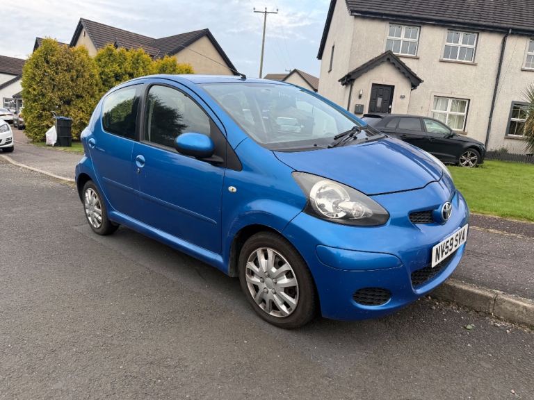 Toyota, AYGO, Hatchback, 2010, Manual, 998 (cc), 5 doors