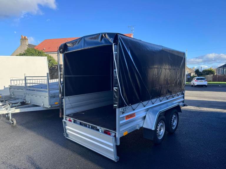 BRAND NEW 8,7ft x 4,2ft TWIN AXLE NIEWIADOW TRAILER WITH FRAME AND COVER 750KG