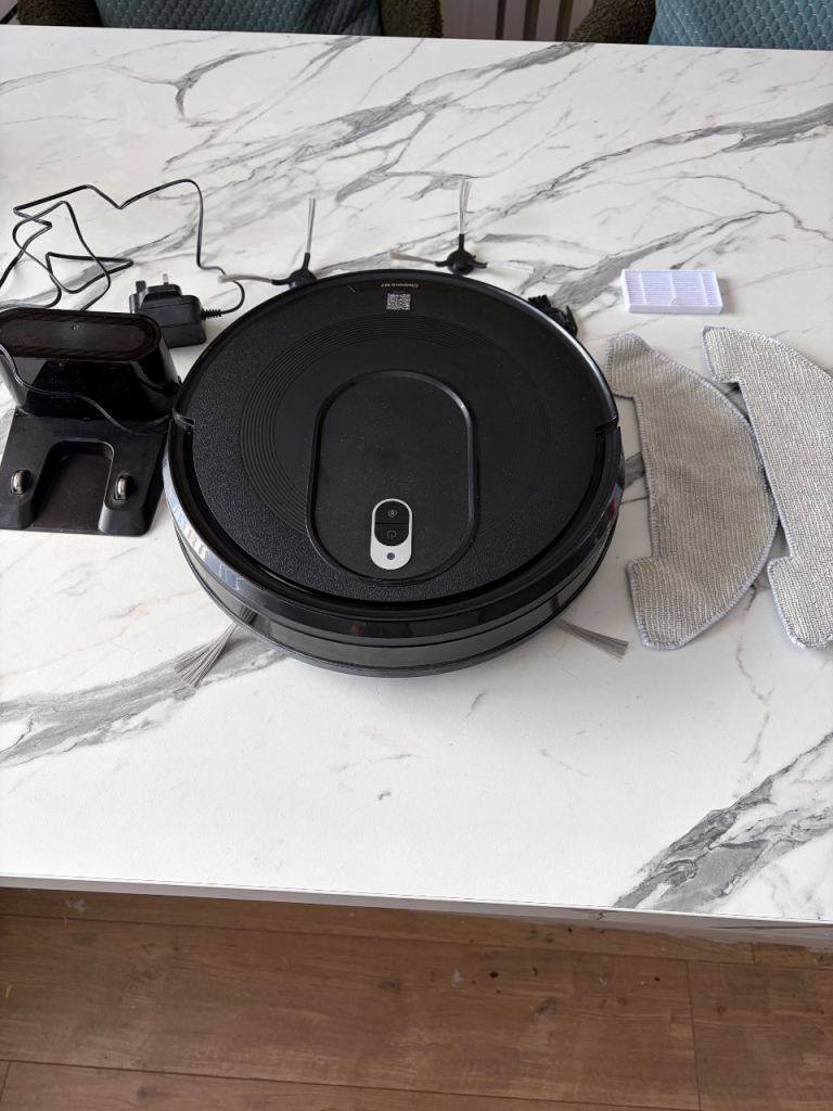 Robot vacuum
