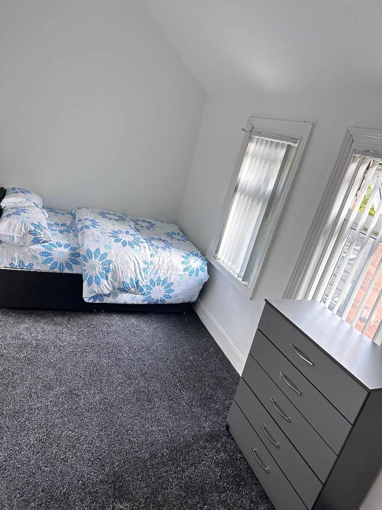 Double En-Suite Spacious Room | Bills Included - Suitable for someone on Benefits/ Universal Credit