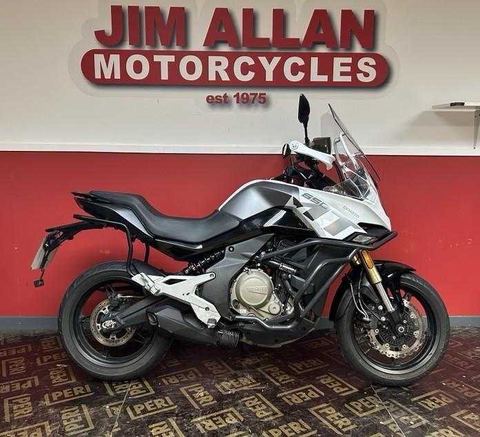 CFMOTO 650 MT 2023
