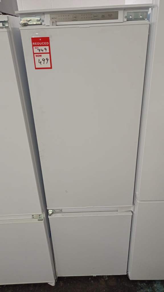 Ex display Samsung Integrated Fridge Freezer 70/30