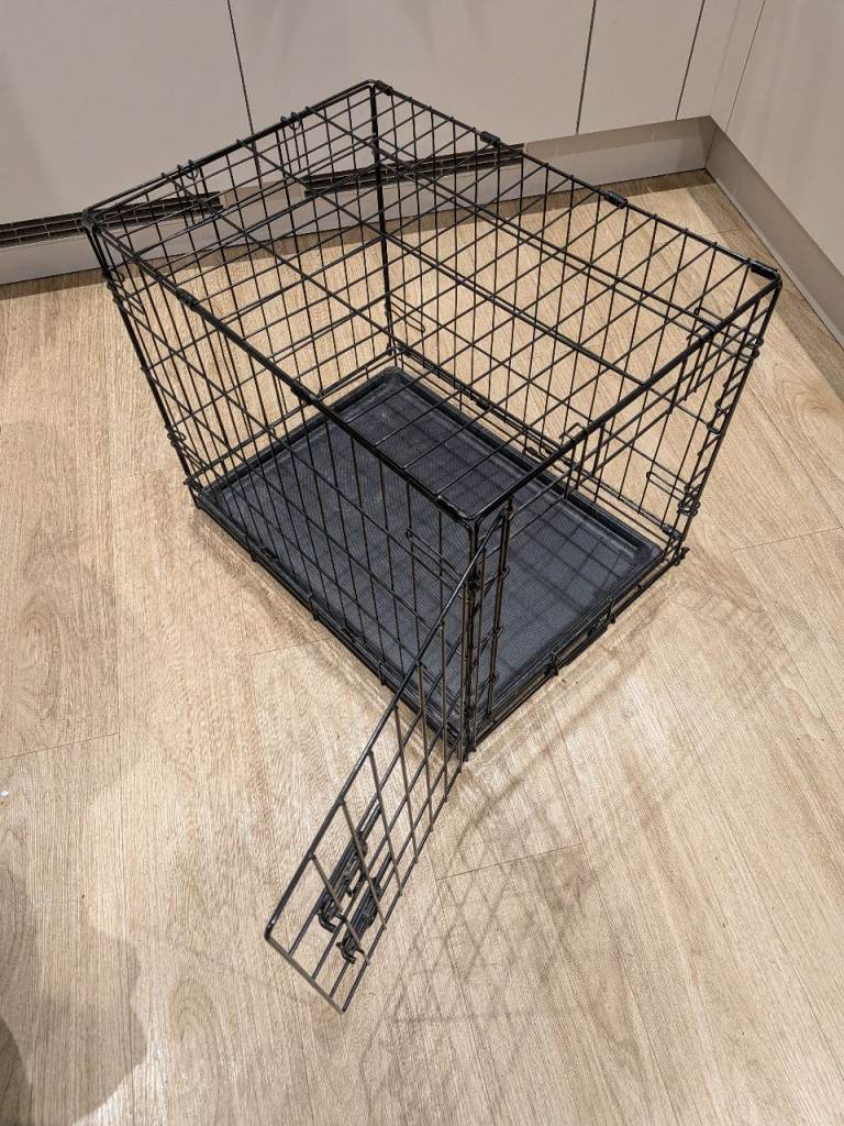 Dog crate 