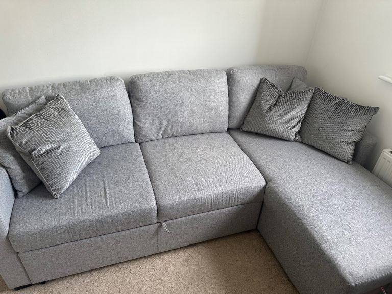 Habitat L shaped storage sofa bed- Right Facing 