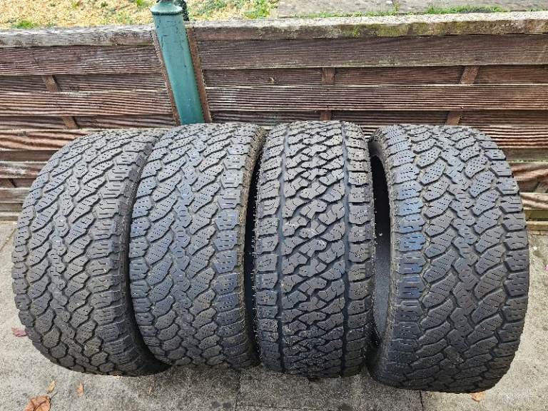 Range rover tyres