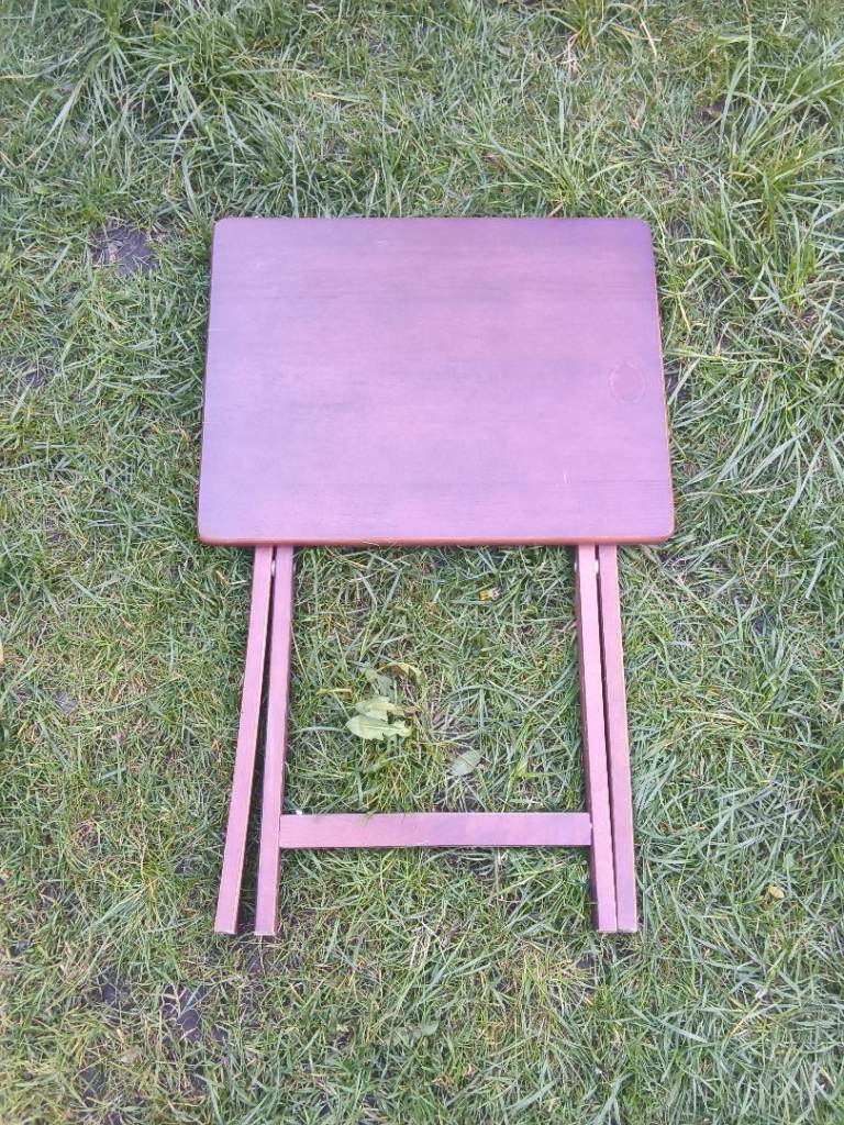 Foldable tables