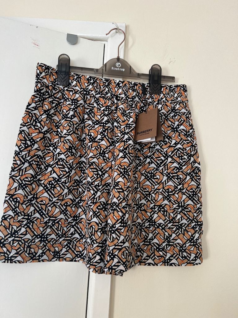 BNWT Burberry Tawney Silk Short Small/8 UK RRP £590