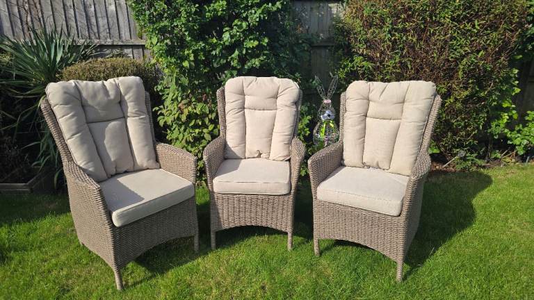 Moda Furnishings Garden Chairs with Cushions – Good Condition