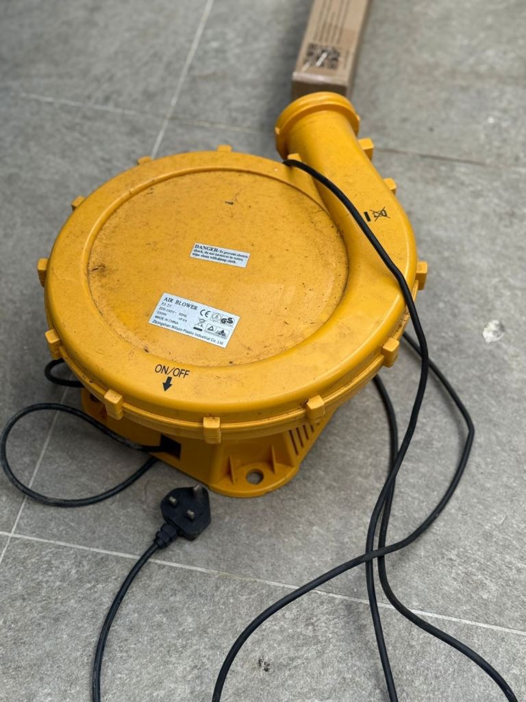 Bouncy castle air blower