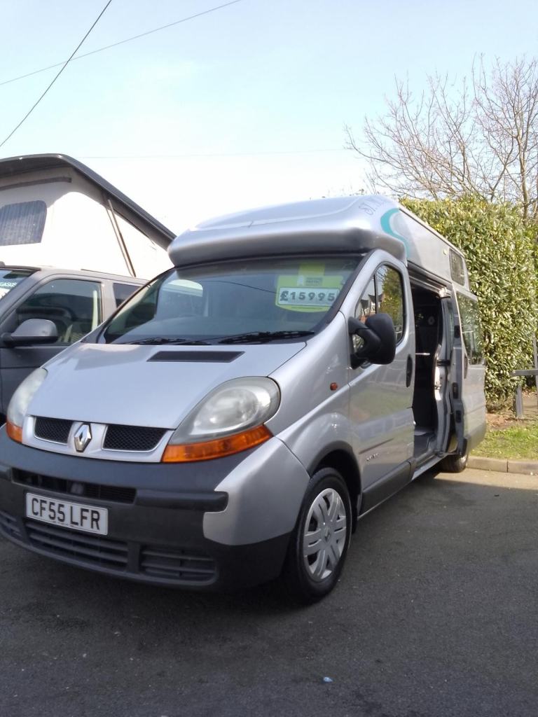 RenaultvTraffic.  St Moritz