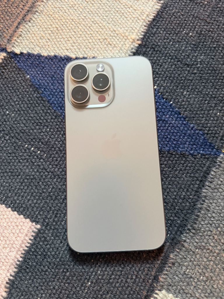 Iphone 15 pro max 256gb natural titanium 