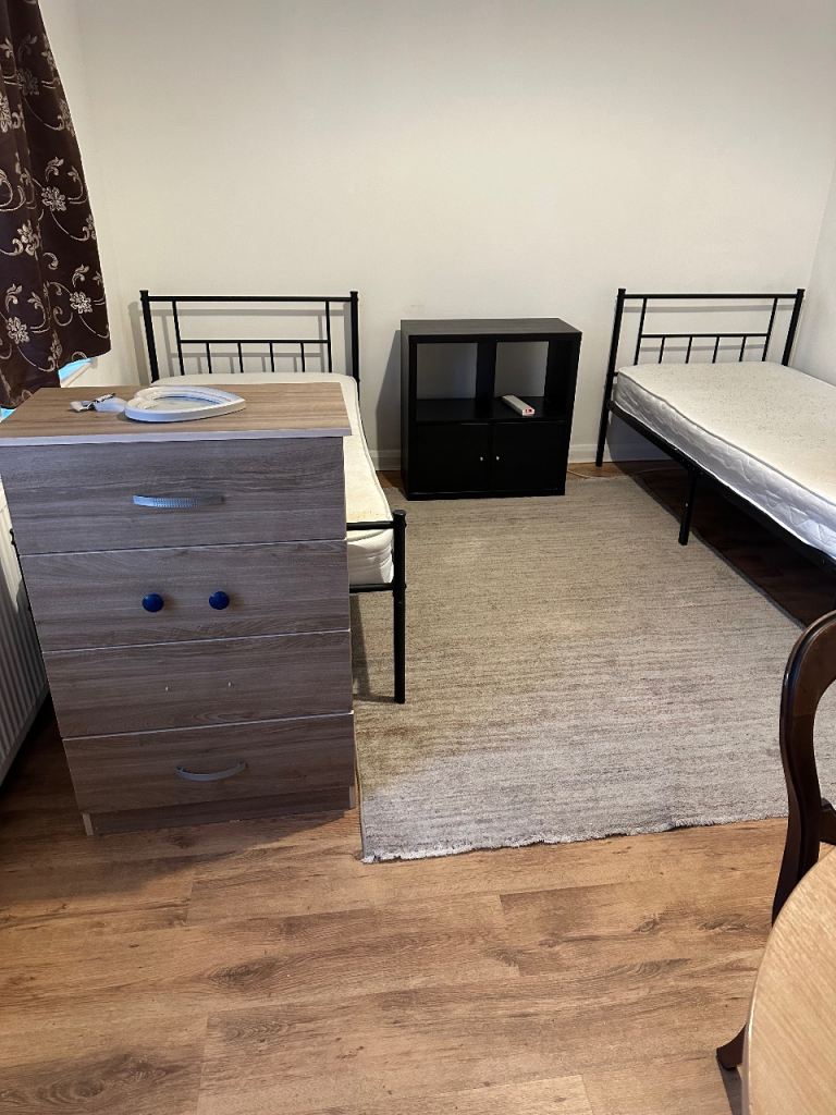 Double Master Room in Leyton E11 4SW 🔥🔥🔥