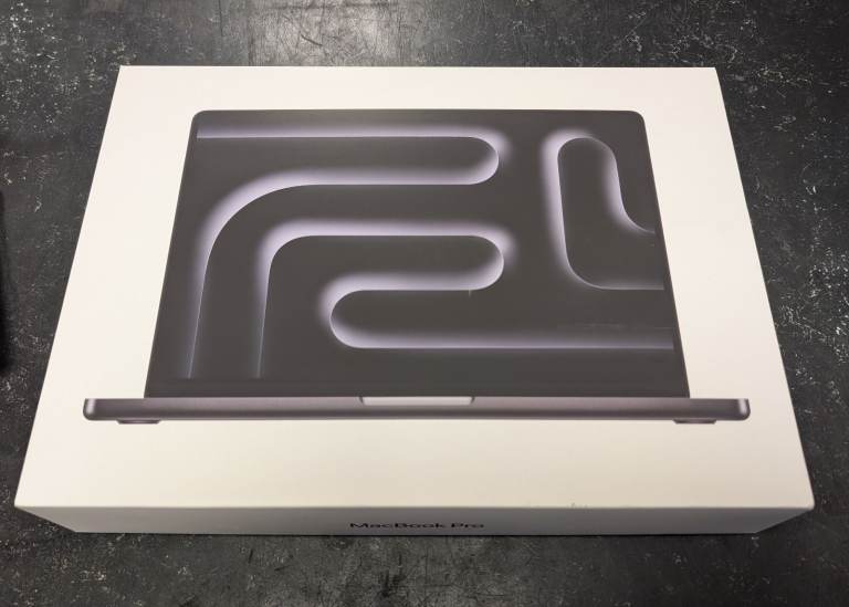 Apple MacBook M5