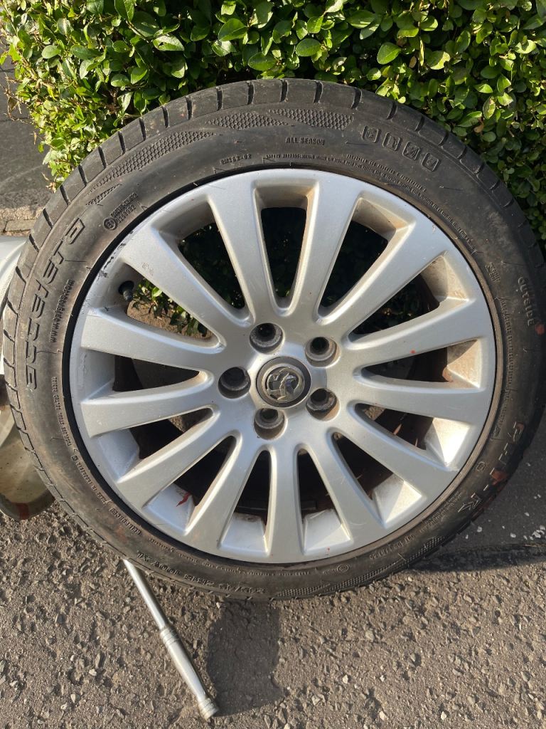 Vauxhall 18” alloys and 4 Great tyres 5/6mm