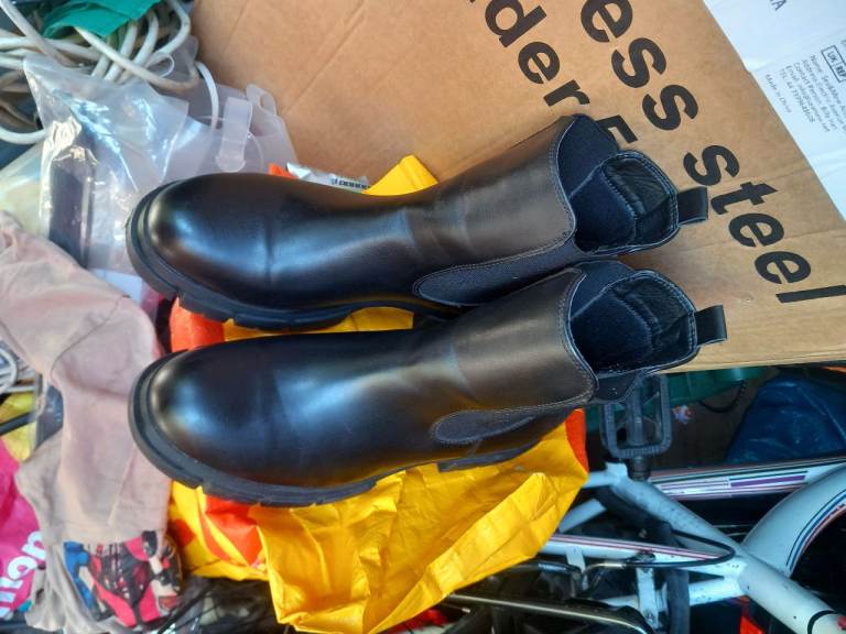 New Black Leather Chelsea Boots - Chunky Sole