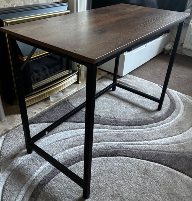 Computer Desk (free)