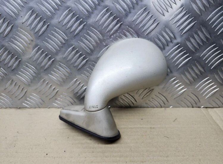 Mitsubishi Shogun Pajero Mk2 MMC Curb-side Mirror Front Passenger Wing