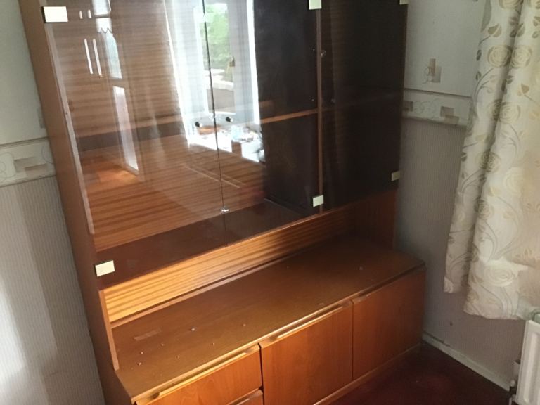 Wall unit 